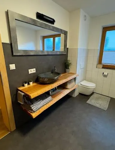 Gemuetliche In Axams Apartmán *